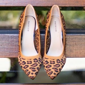 CONVERTIBLE HEEL - Pashion 1.0 The Pump Cheetah 3 inch Block